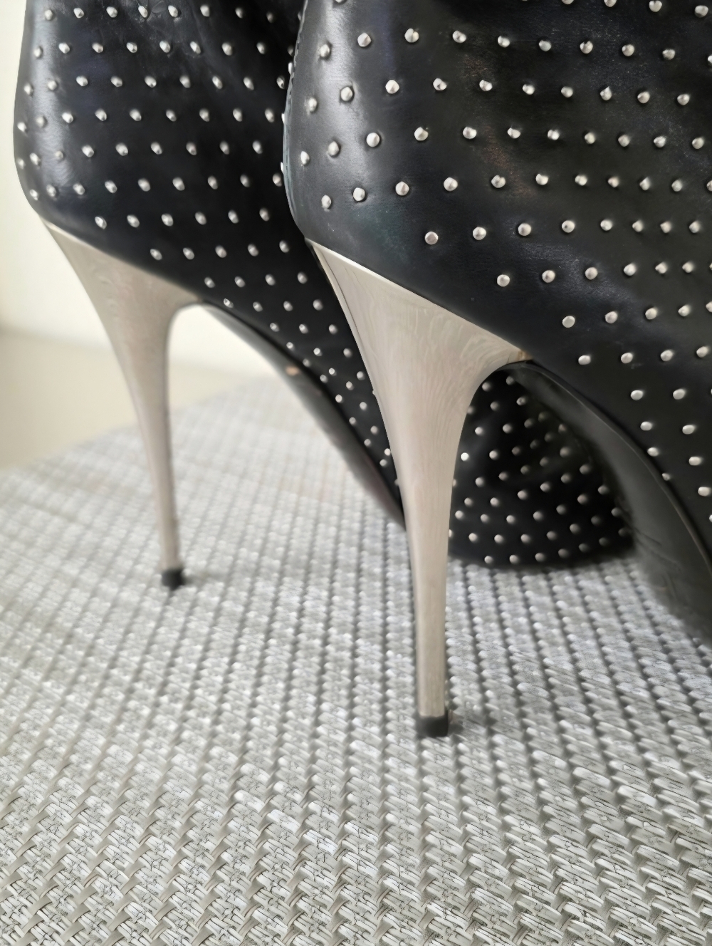 Giuseppe Zanotti Black Leather Silver Studded Buckle Stiletto Boots - EU 39 - Picture 10 of 16